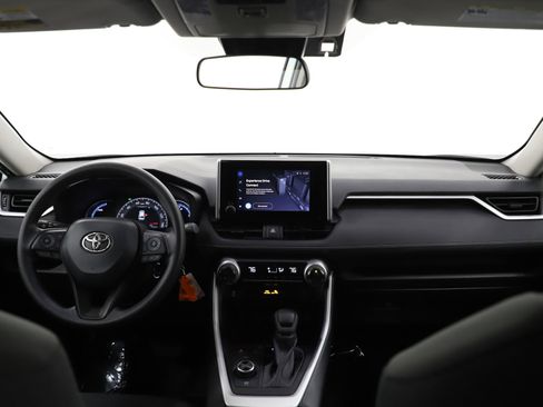Used 2025 Toyota RAV4 LE AWD/4WD image 15