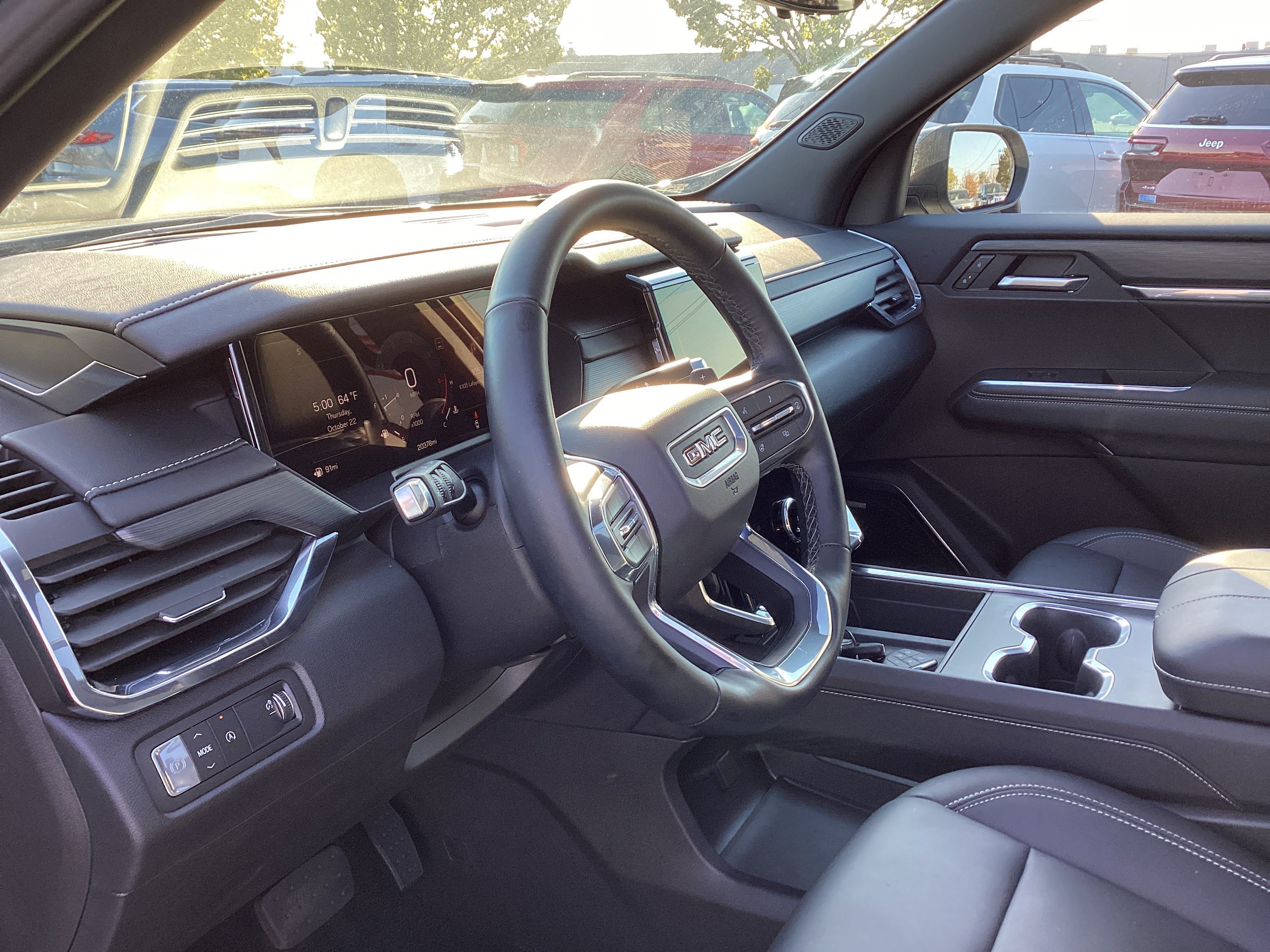 Used 2026 GMC Acadia Elevation w/ Elevation Premium Package FWD image 11