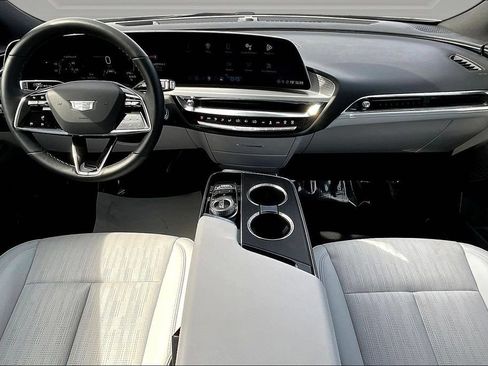 Certified 2024 Cadillac Lyriq Sport w/ LPO, Floor Liner Package AWD/4WD image 7