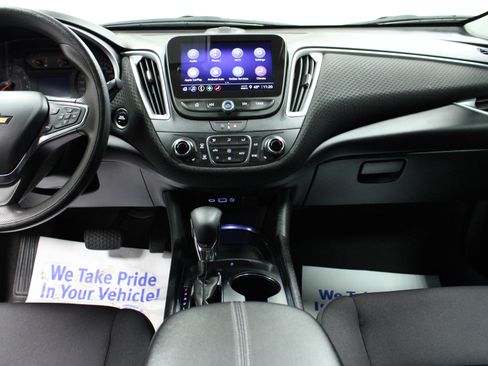 Used 2023 Chevrolet Malibu LT image 17