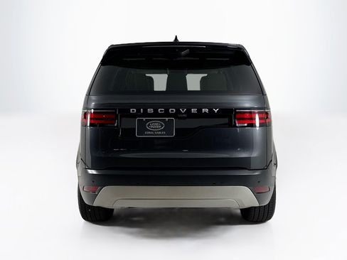 Used 2025 Land Rover Discovery S AWD/4WD image 4