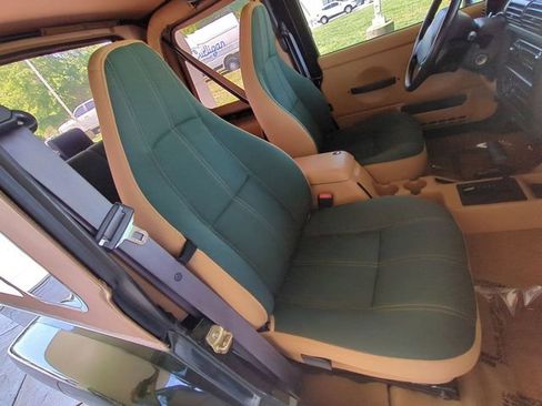 Used 1998 Jeep Wrangler Sahara AWD/4WD image 25