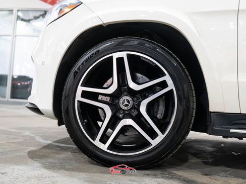 Used 2018 Mercedes-Benz GLS 550 550 4MATIC w/ Driver Assistance Package image 10