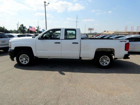Used 2018 Chevrolet Silverado 1500 W/T w/ Trailering Package AWD/4WD image 8