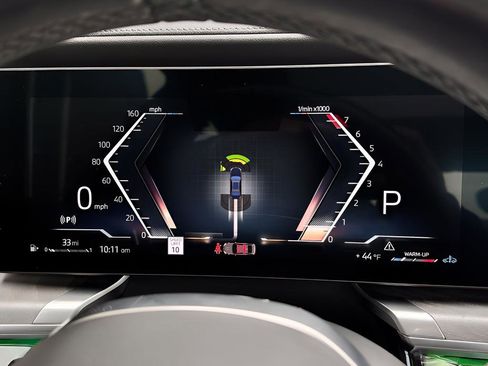 Used 2023 BMW 740i 740i w/ Parking Assistance Package image 17