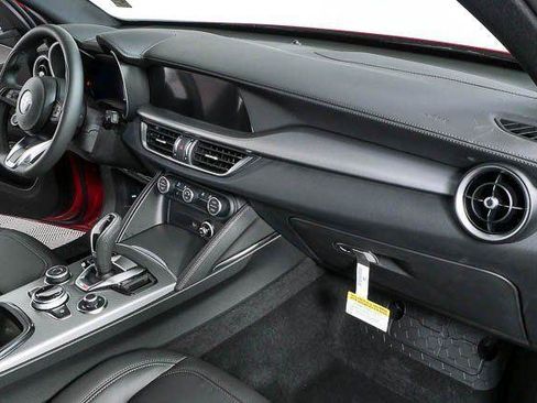 New 2026 Alfa Romeo Stelvio Sprint AWD/4WD image 24