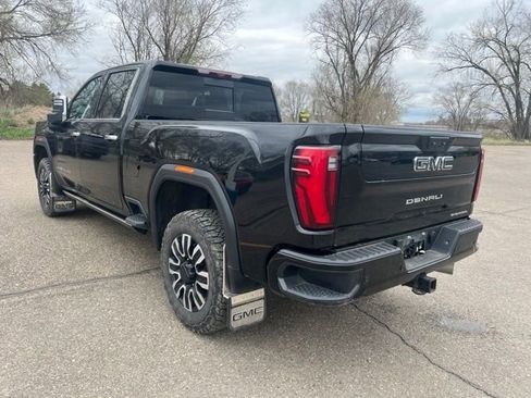 Used 2024 GMC Sierra 2500 Denali Ultimate AWD/4WD image 6