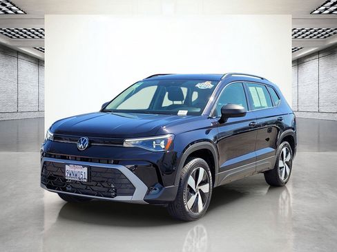 Certified 2025 Volkswagen Taos S AWD/4WD image 11