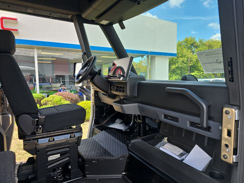 New 2025 Chevrolet Brightdrop 400 w/ Battery Pack, Max Range image 13