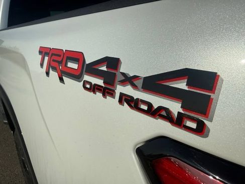 Used 2025 Toyota Tundra Platinum w/ TRD Off-Road Package AWD/4WD image 9