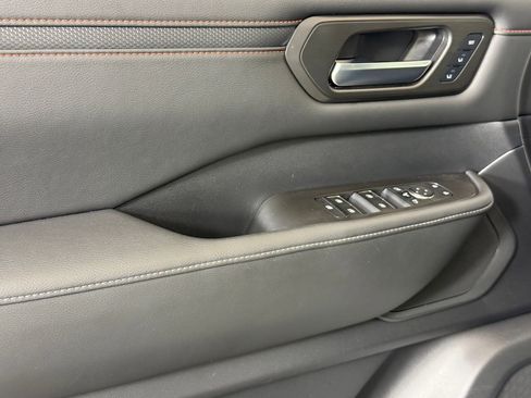 Used 2025 Nissan Armada PRO-4X w/ Pro-4X Premium Package image 14