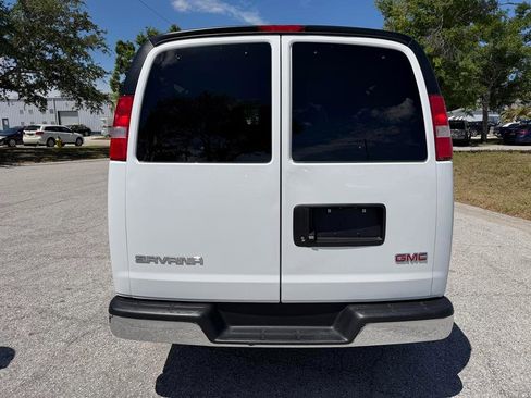 Used 2025 GMC Savana 3500 LT w/ LT Preferred Equipment Group RWD image 8