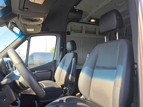 Used 2026 Mercedes-Benz Sprinter 2500 image 22