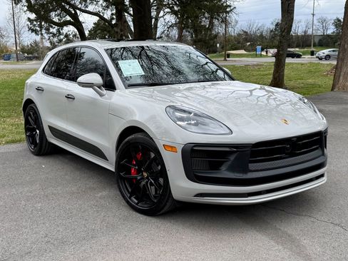 Used 2023 Porsche Macan GTS image 1
