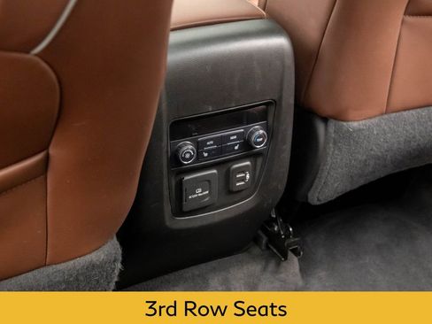 Used 2018 Buick Enclave Avenir w/ Avenir Technology Package image 18