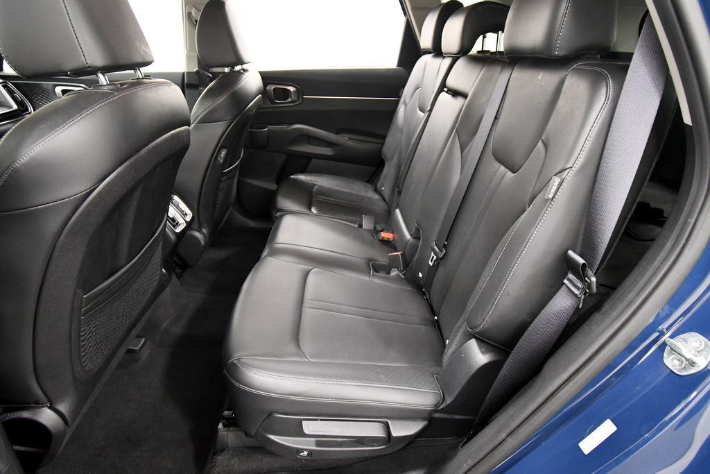 Certified 2024 Kia Sorento S AWD/4WD image 15