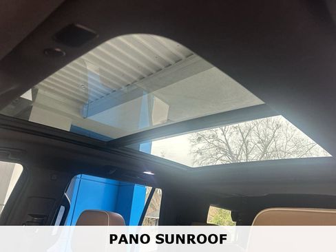 Used 2021 Chevrolet Tahoe Premier w/ Premium Package image 39