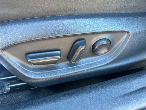 Used 2023 Toyota Camry SE image 26