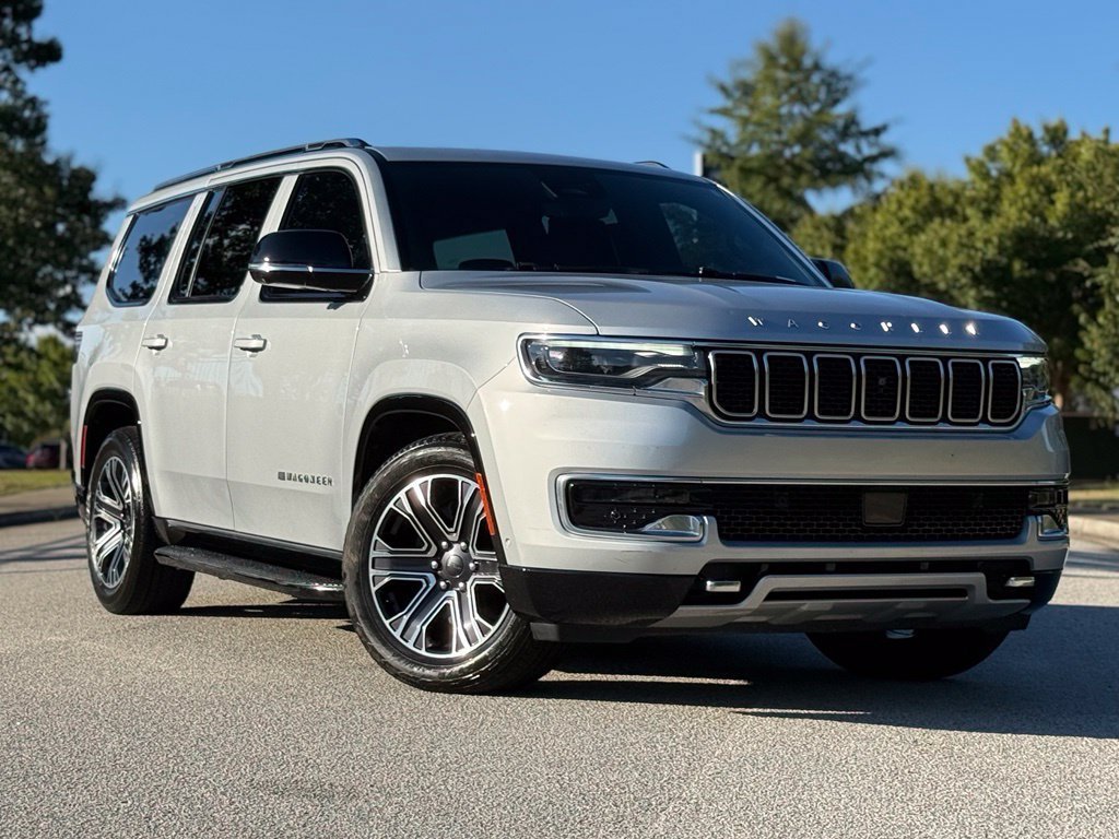 Used 2024 Jeep Wagoneer Series II w/ Convenience Group I AWD/4WD image 2