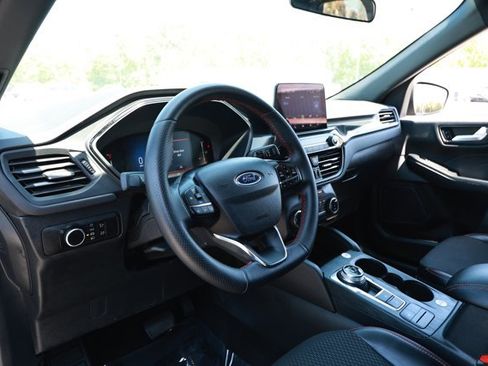 Used 2025 Ford Escape ST-Line FWD image 25