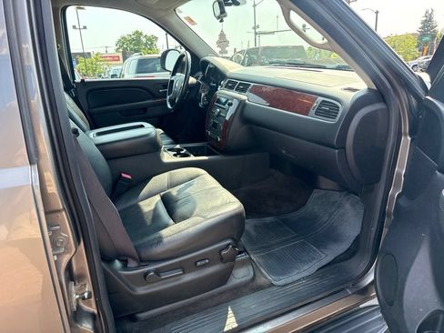 Used 2011 Chevrolet Tahoe LT AWD/4WD image 36