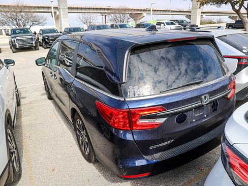 Used 2022 Honda Odyssey EX-L image 9