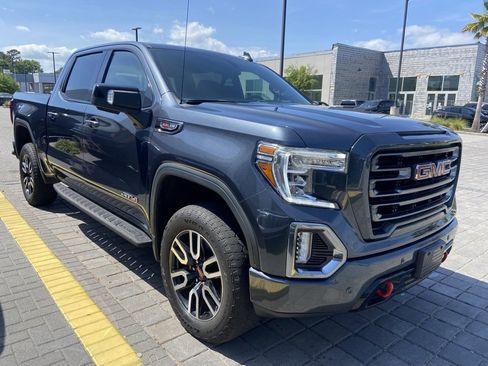 Used 2022 GMC Sierra 1500 AT4 w/ AT4 Premium Package image 5