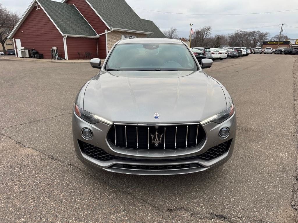 Used 2019 Maserati Levante AWD/4WD image 12