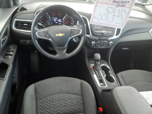 Used 2022 Chevrolet Equinox LT image 10