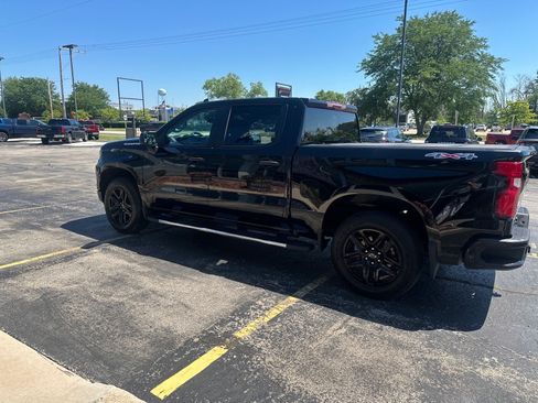 Used 2025 Chevrolet Silverado 1500 Custom w/ Turbomax Blackout Package AWD/4WD image 3
