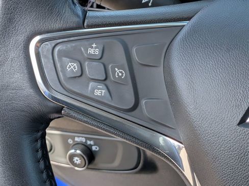 Used 2019 Chevrolet Equinox LT image 16