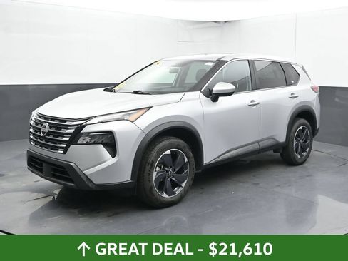 Used 2025 Nissan Rogue SV AWD/4WD image 9