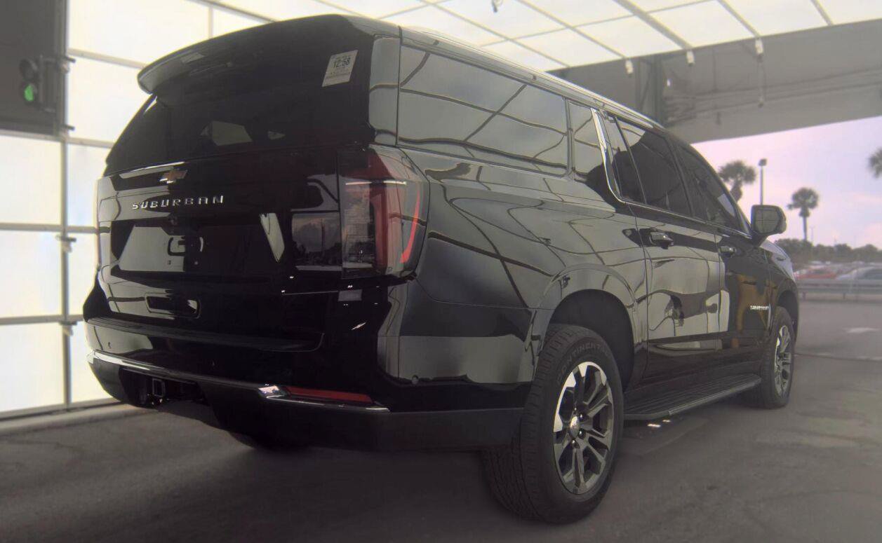 Used 2026 Chevrolet Suburban LS w/ LPO, Dark Essentials Package RWD image 2
