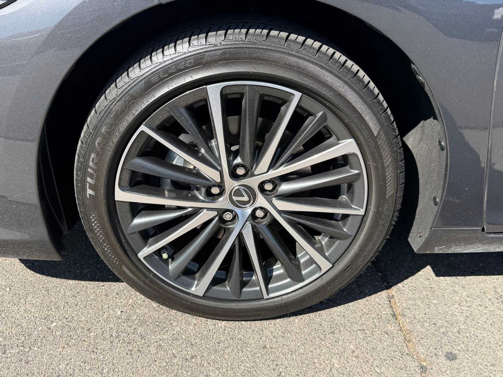 Used 2023 Lexus ES 350 w/ Premium Package FWD image 33