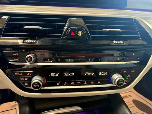 Used 2018 BMW 530e image 20