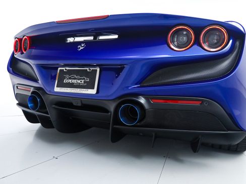 Certified 2022 Ferrari F8 Tributo RWD image 21