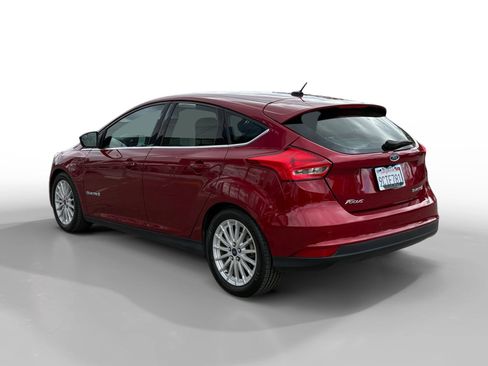 Used 2017 Ford Focus Electric Hatchback image 3