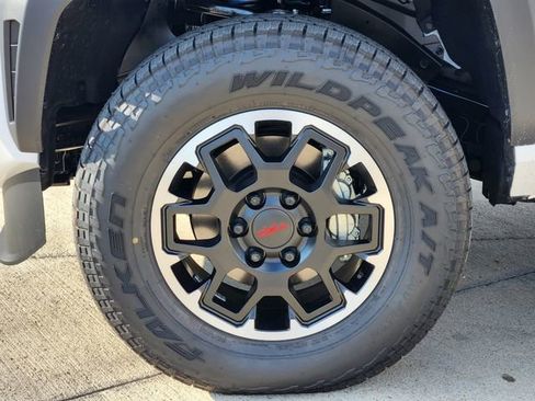 New 2025 Toyota Tacoma TRD Off-Road AWD/4WD image 9