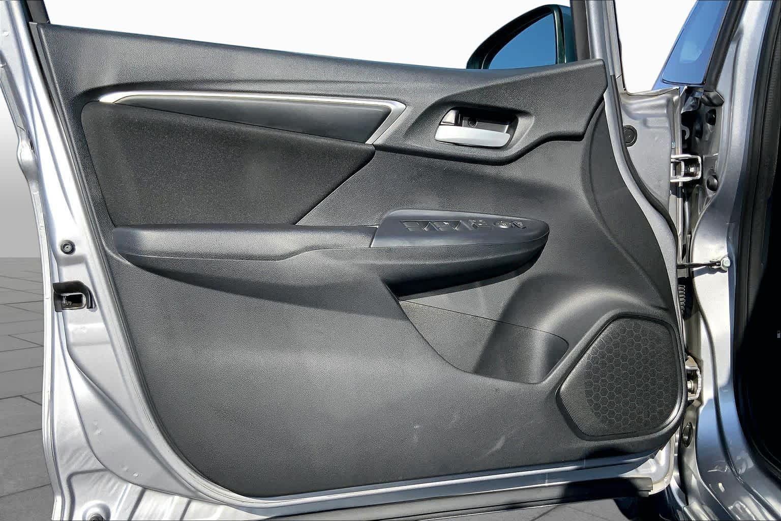 Used 2019 Honda Fit LX image 25