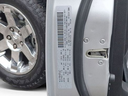 Used 2018 RAM 1500 Big Horn image 27