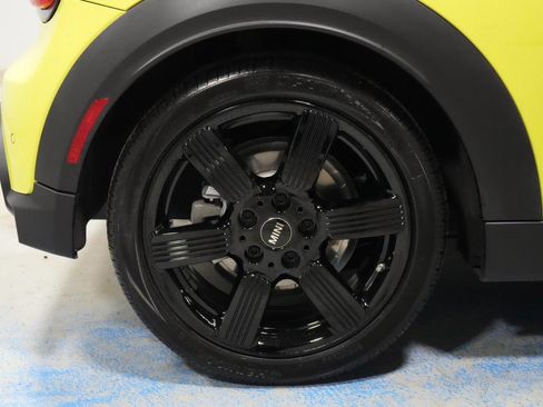 Certified 2023 MINI Cooper S FWD image 34