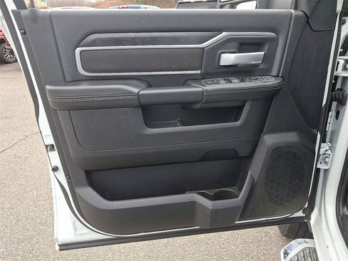 Used 2024 RAM 2500 Big Horn image 12