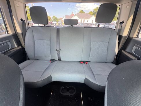 Used 2022 RAM 1500 Classic SLT AWD/4WD image 22