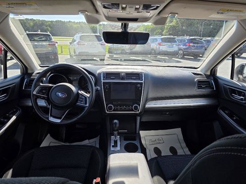 Used 2018 Subaru Outback 2.5i Premium AWD/4WD image 14