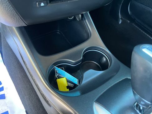 Used 2015 Dodge Journey SXT w/ Flexible Seating Group image 29