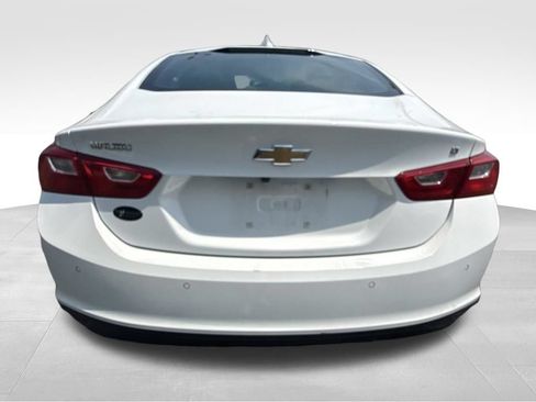 Used 2024 Chevrolet Malibu LT FWD image 9