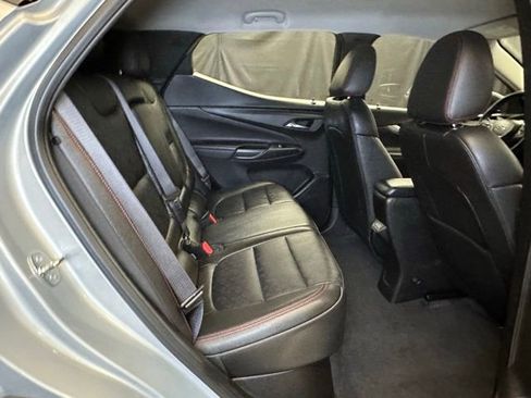 Used 2023 Chevrolet Bolt EUV LT w/ Convenience Package FWD image 18