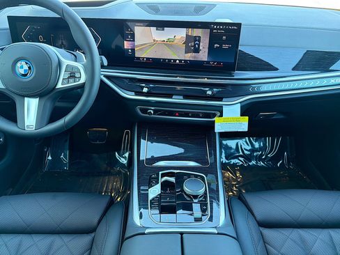 New 2026 BMW X5 xDrive50e w/ M Sport Package image 18