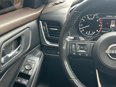 Certified 2023 Nissan Rogue SV w/ SV Premium B Package FWD image 13