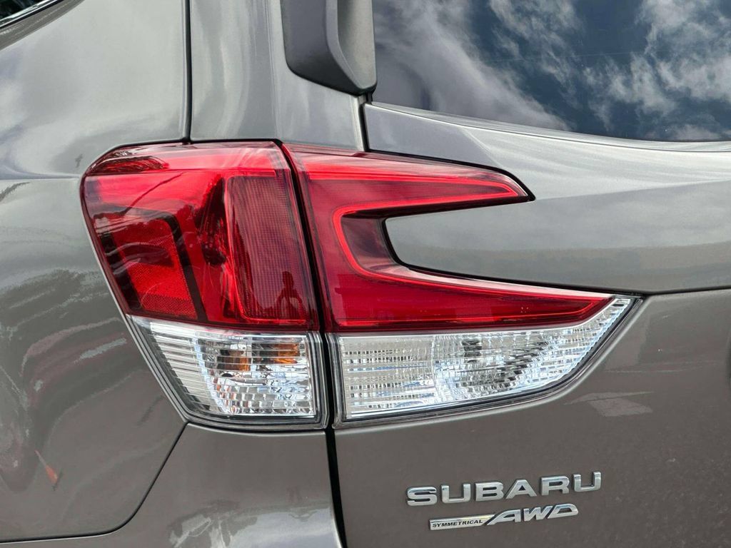 Used 2020 Subaru Forester Limited AWD/4WD image 8